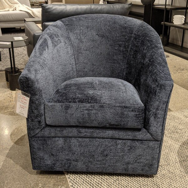 Lilly Swivel Chair