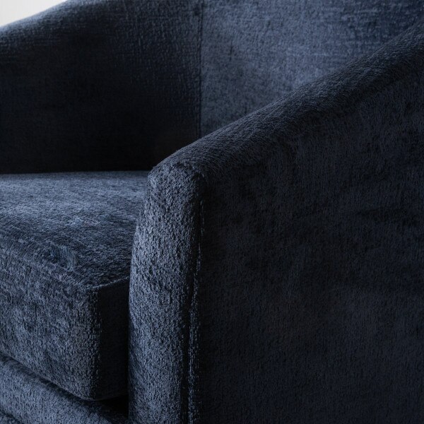 Lilly Swivel Chair
