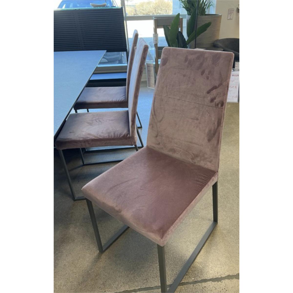 Curvo chair outlet