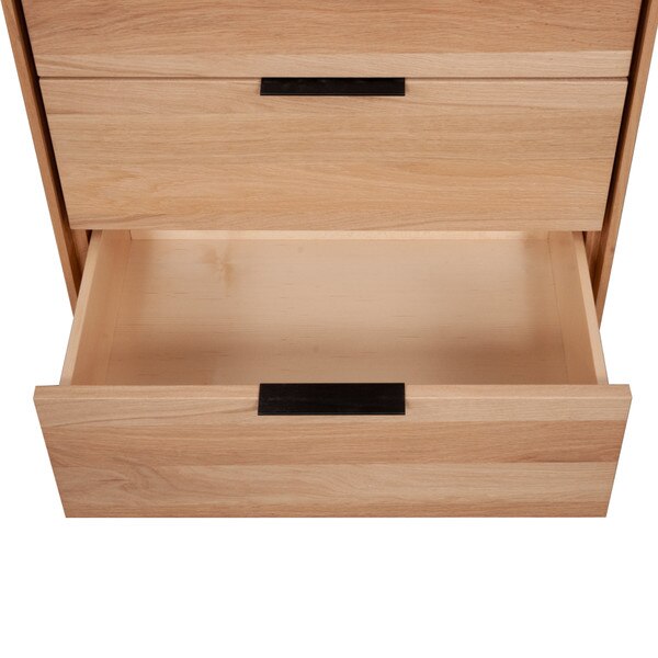 Amelia Narrow Chest