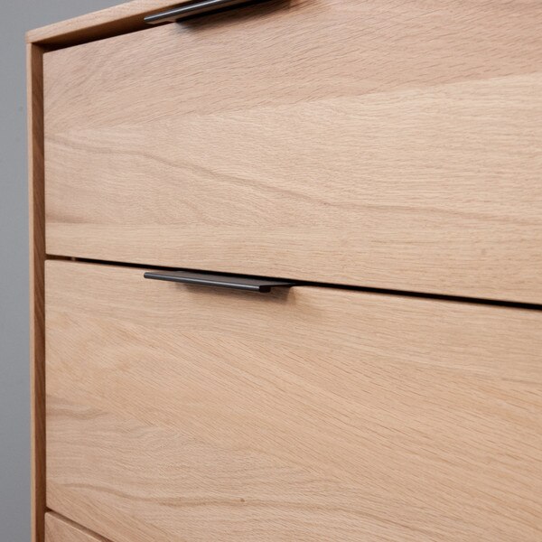 Amelia Narrow Chest