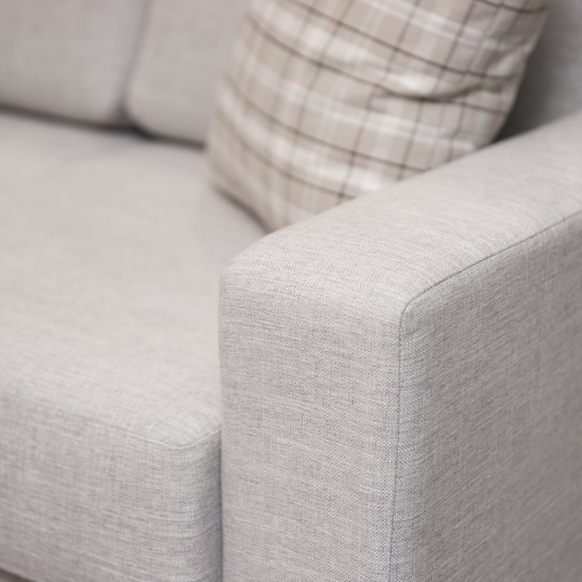 Juliet Sofa w/Chaise